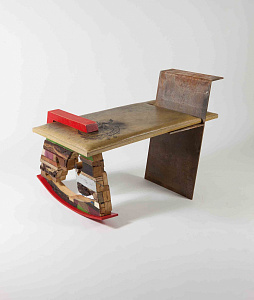  — Табурет «Dadasus», 2011, из коллекции «Dada» от Fabrique de FORMe