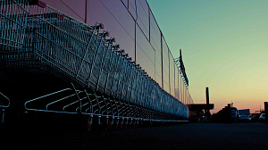  — «Вход в супермаркет», 2009