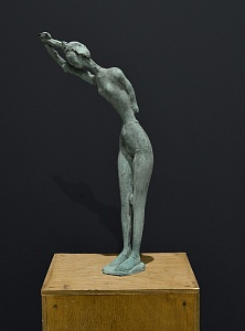 «Девушка с камешком», 2005