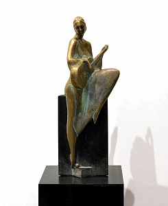 «Девушка с гитарой», 2004